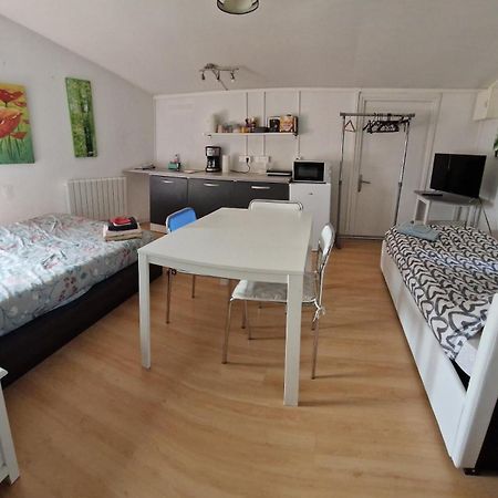 Studio, Chambres, Appartement, Gite Vendegies-sur-Ecaillon Exterior photo